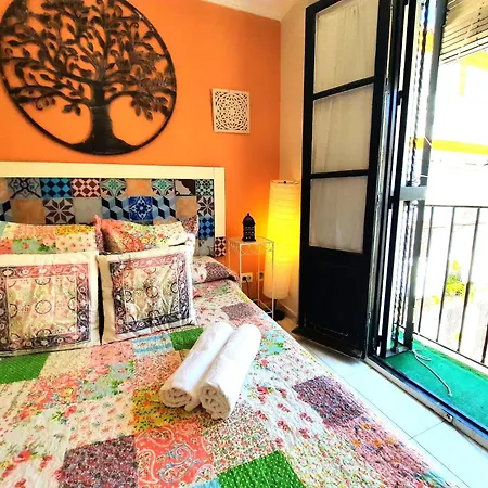 Budget And Cute Rooms With Balcony Sevilla Center Buitenkant foto