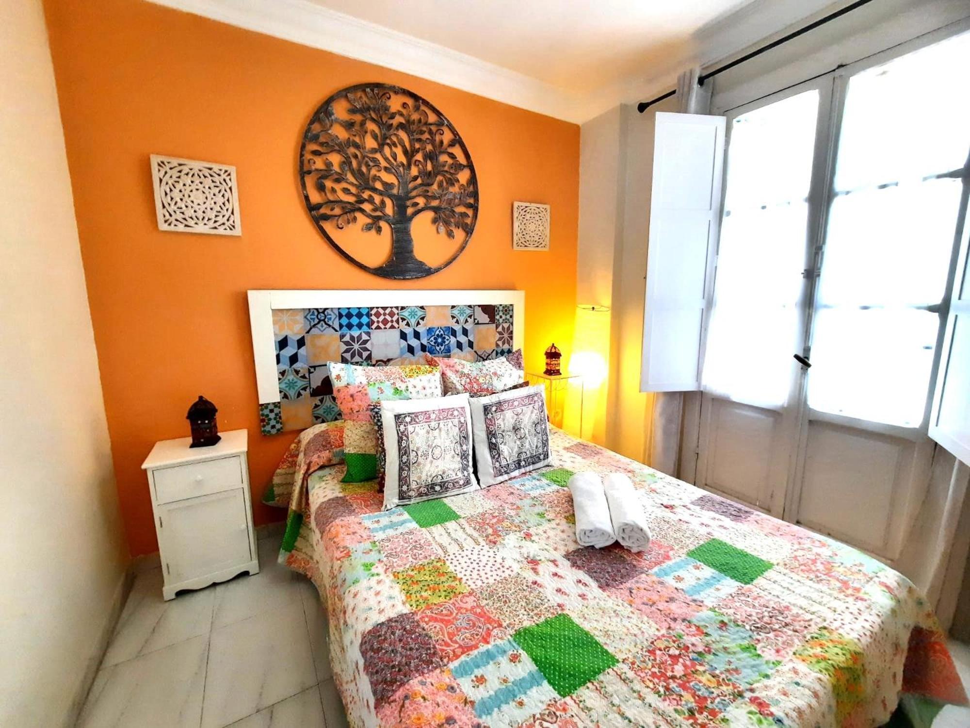 Apartment Budget And Cute With Balcony Center *